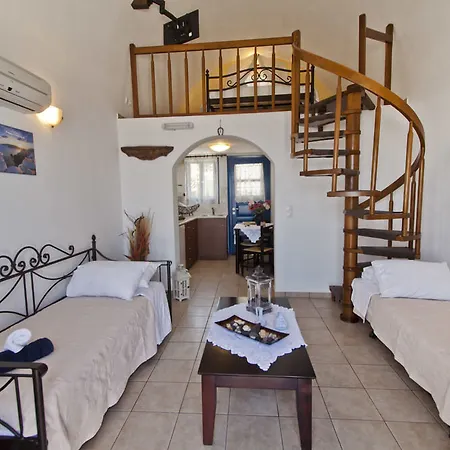 Golden East Hotel 3*